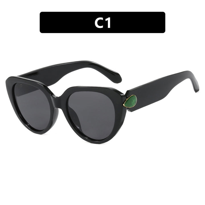 Women Cat-Eye Sunglasses with striking design and protective UV filter Bowlift