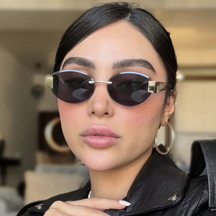 Women's glamorous sunglasses with clear, elegant frame and protective UV filter Bowlift