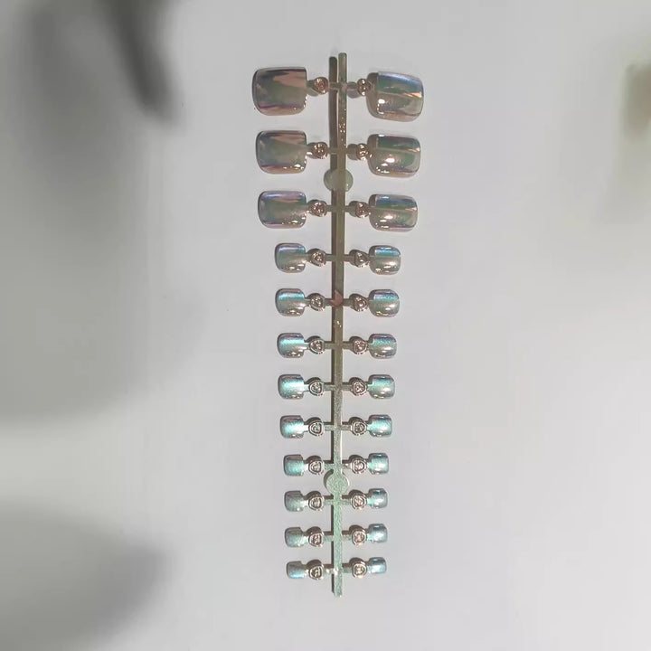 Premium Iridescent Nail Tips Bowlift