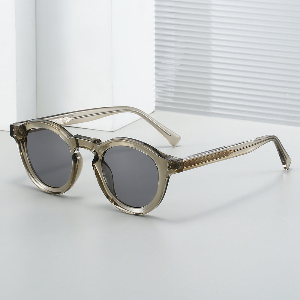 Ladies fashionable sunglasses in a stylish round design by Bowlift