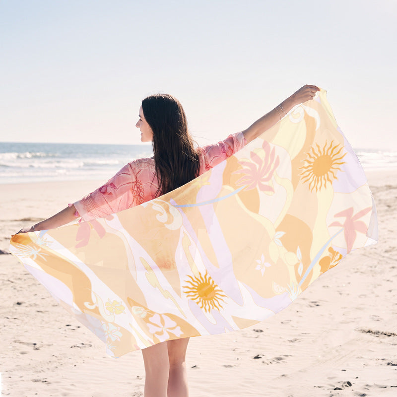 Light beach towel with creative jellyfish motif Bowlift