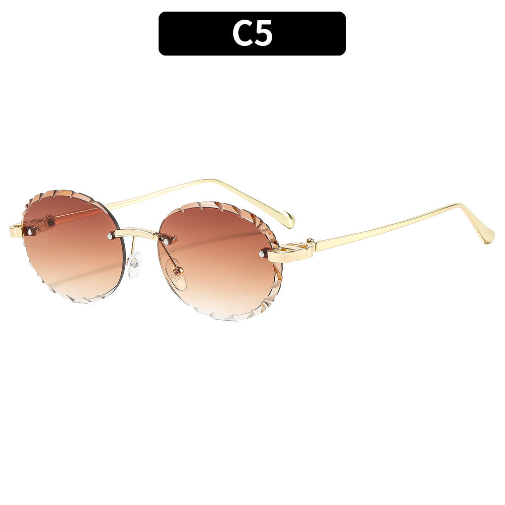 Chic Round Fashion Sunglasses with Unique Edge Detail