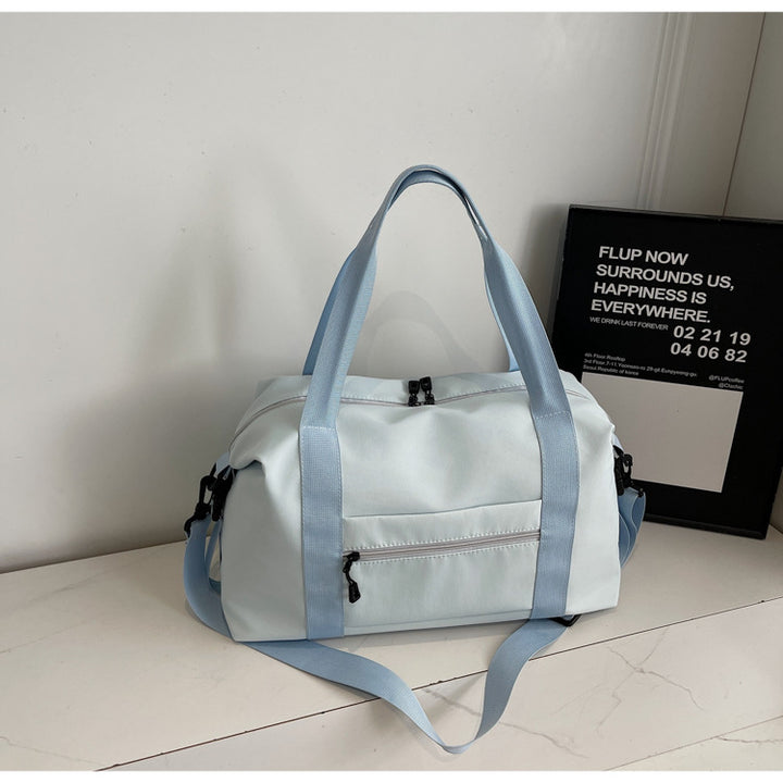 Sleek Multi-Compartment Travel Duffle