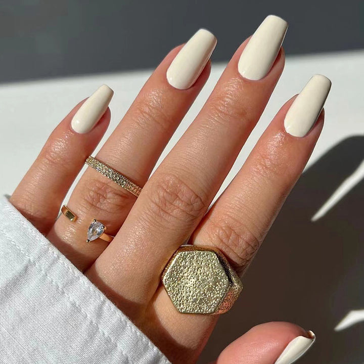 Elegant Nail Art Bowlift