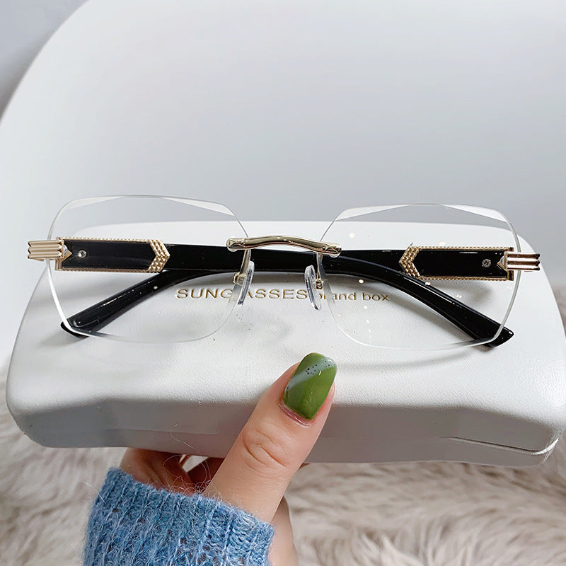 Avant-Garde Luxury Shield Sunglasses Bowlift