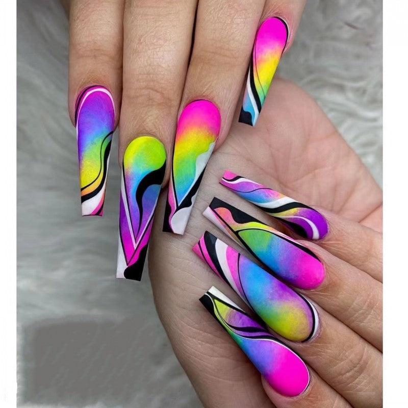 Artificial nails with creative pattern Bowlift