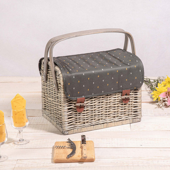 Ladies stylish picnic basket with integrated wine glasses and accessories Bowlift