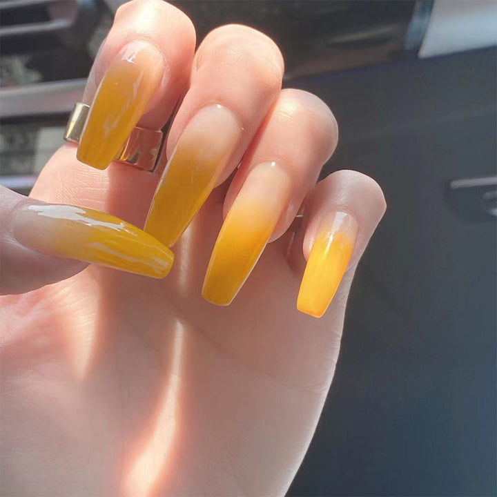 Elegant and creative art nails in ombre style Bowlift