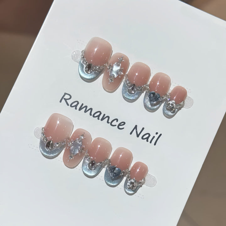 Elegant Press-On Nail Set Bowlift