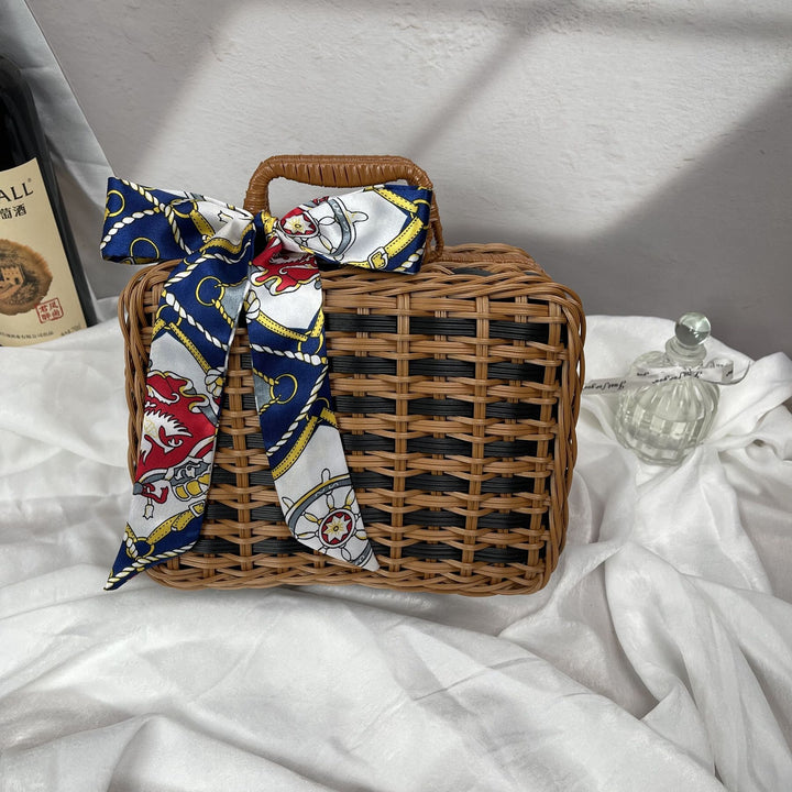 Women's braided handbag with decorative silk ribbon Bowlift
