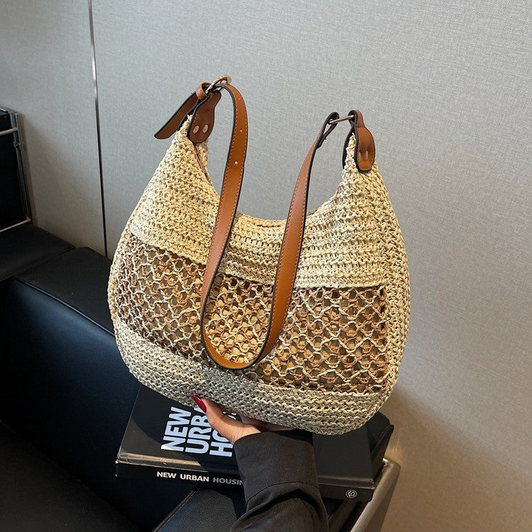 Shoulder bag made of high-quality natural material with woven design Bowlift