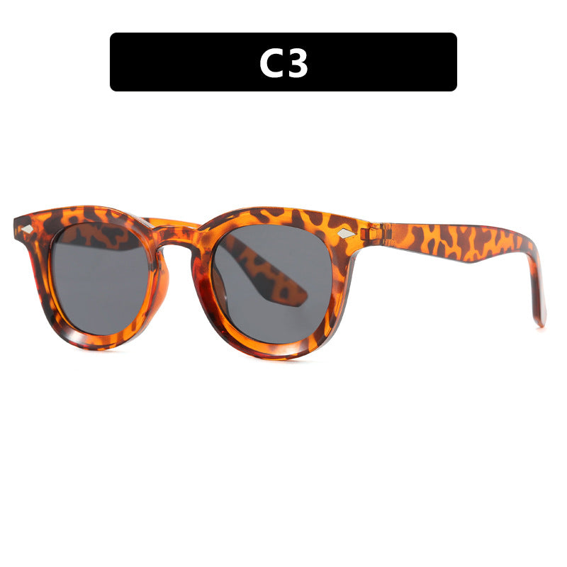 Women's fashion Cat-Eye sunglasses with transparent frame Bowlift