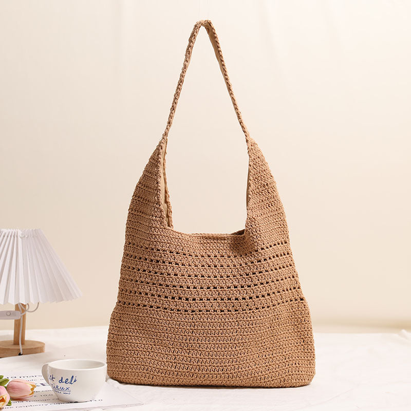 Hand-crocheted tote bag with generous volume Bowlift