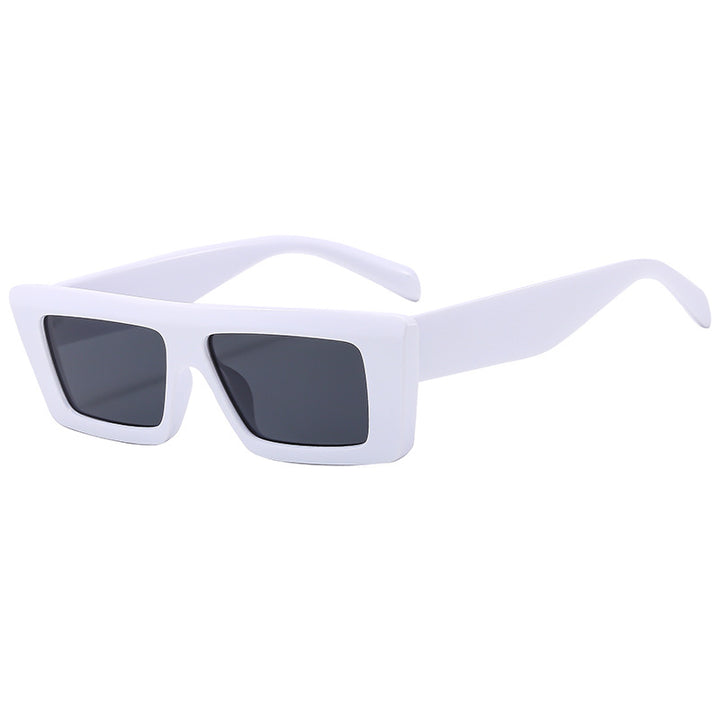 Ladies fashionable rectangular sunglasses in modern design Bowlift