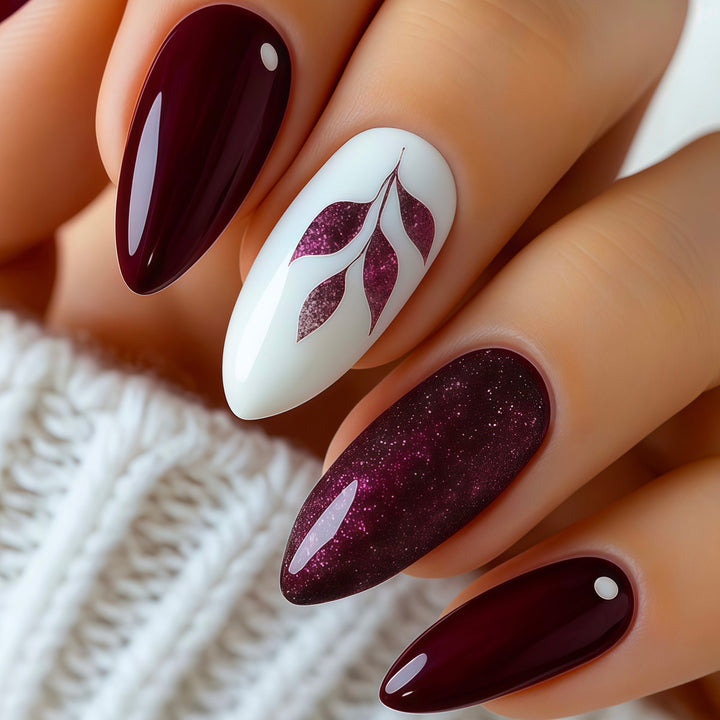 Artistic Press-On Nail Art Set with Glittery Leaf Design Bowlift