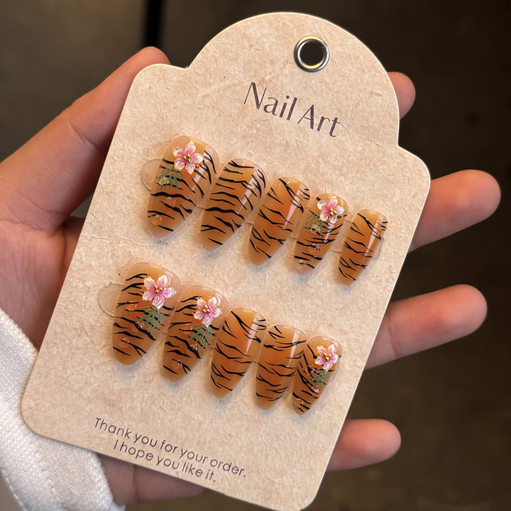 Floral Design Press-On Nail Set Bowlift