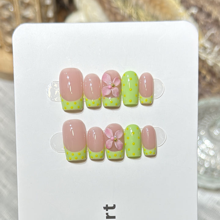 Acrylic Floral Design Press-On Nail Set Bowlift