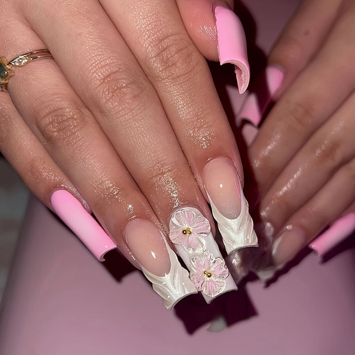 Artistic Floral Press-On Nail Extensions Bowlift