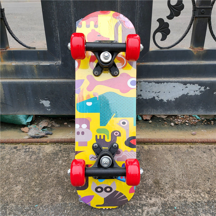 Cartoon-Themed Mini Skateboard Bowlift