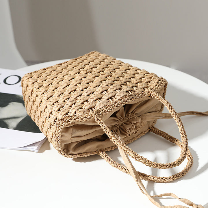 Handmade straw bag with adjustable inner lining Bowlift