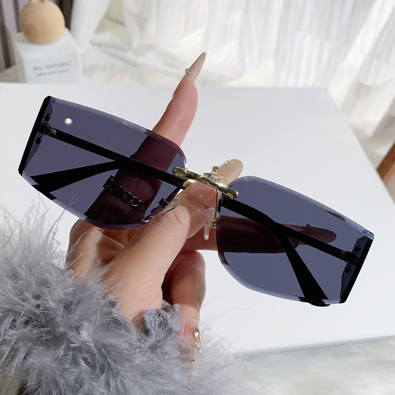 Women elegant sunglasses with high-quality geometric design Bowlift