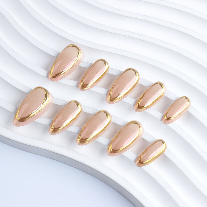 Chic Gold-Trimmed Gel Nail Set Bowlift