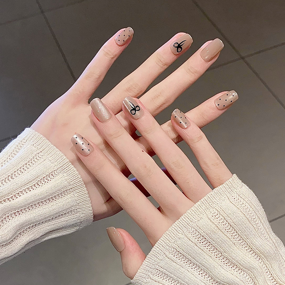 Glossy Nail Set Bowlift
