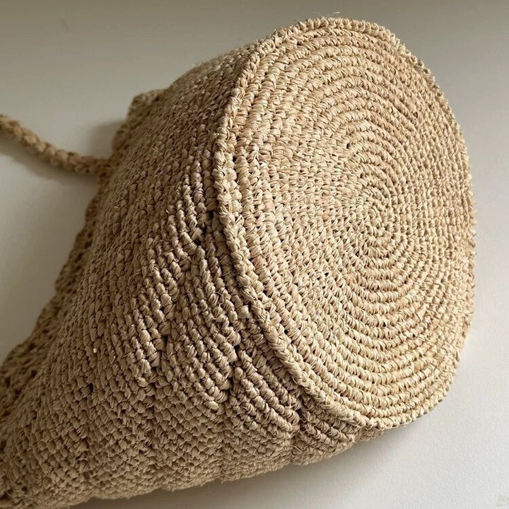 Handmade basket bag with unique weaving Bowlift