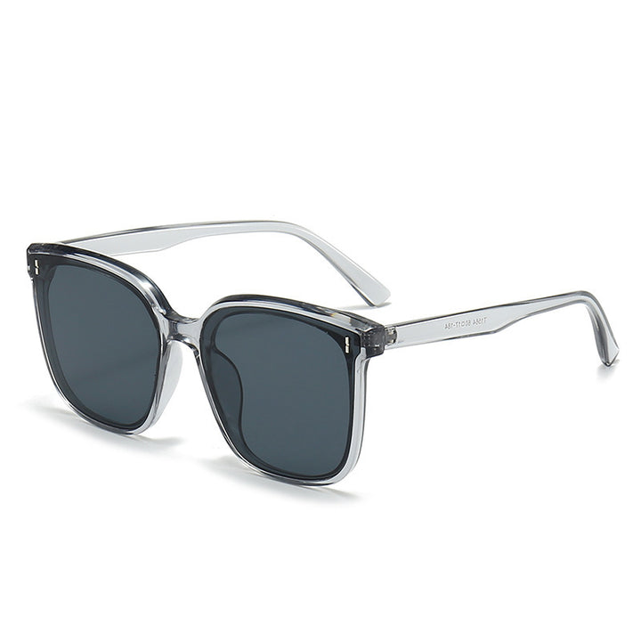 Women's fashion sunglasses with protective UV filter and elegant design Bowlift