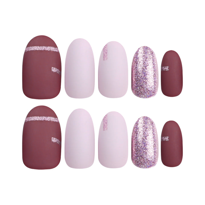 Elegant Nail Art with Glitter and Matte Effects Bowlift