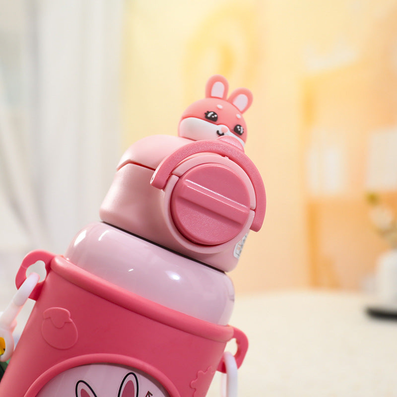 Ladies child-friendly drinking bottle with ergonomic silicone grip Bowlift