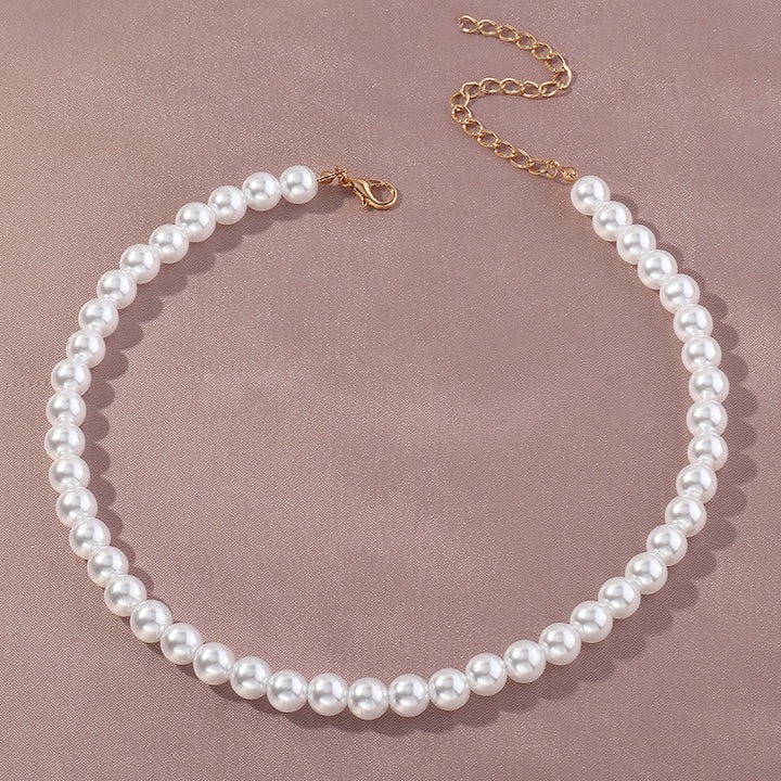 Elegant Pearl Necklace Bowlift