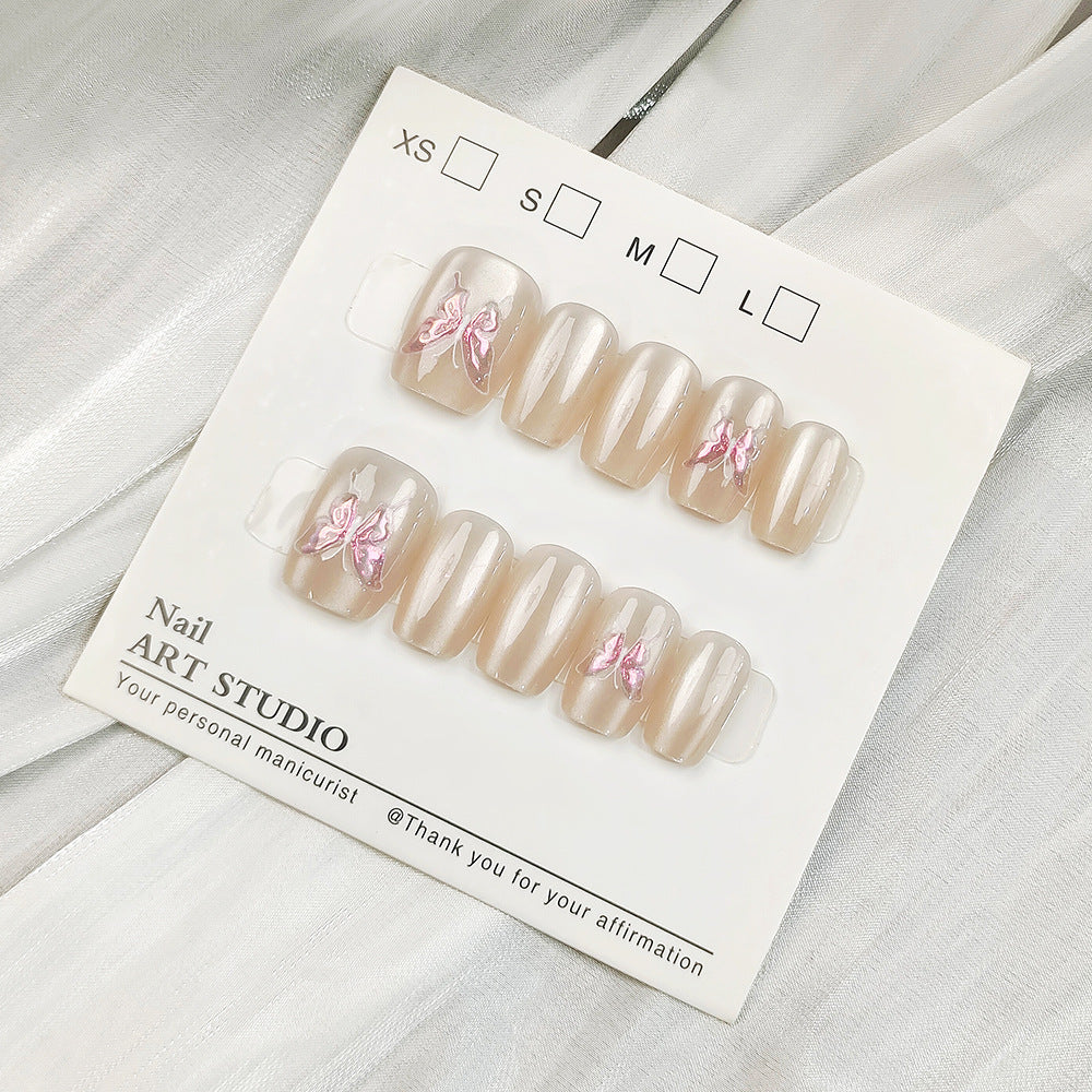 Glamorous Artificial Nails with Shimmering Design Bowlift