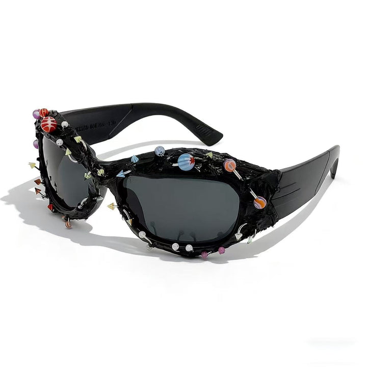 Ladies sunglasses with creative decor and distinctive frame Bowlift