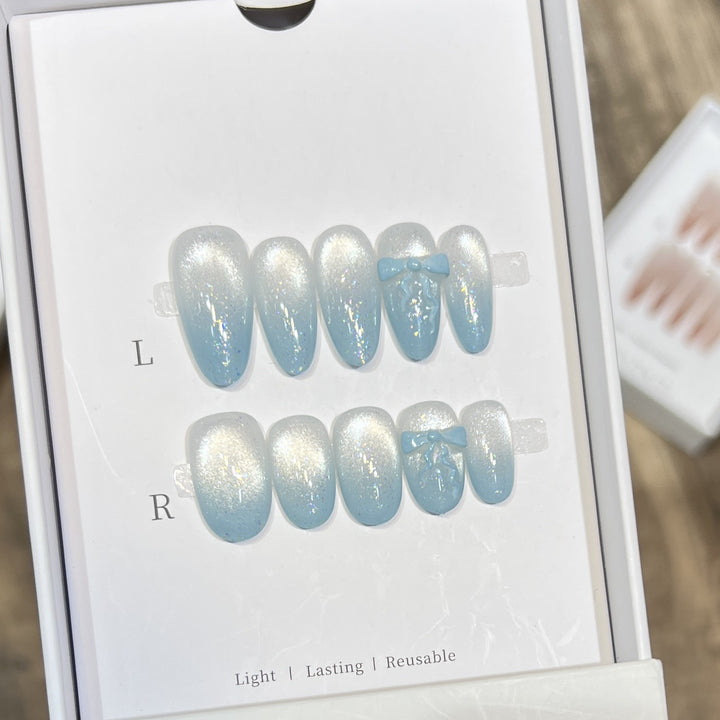 Sparkling Press-On Nail Art Set with Bow Accents Bowlift