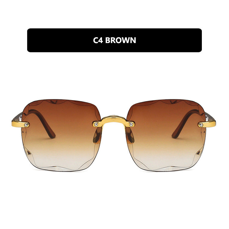 Women's trendy square sunglasses with luxurious metal frame Bowlift