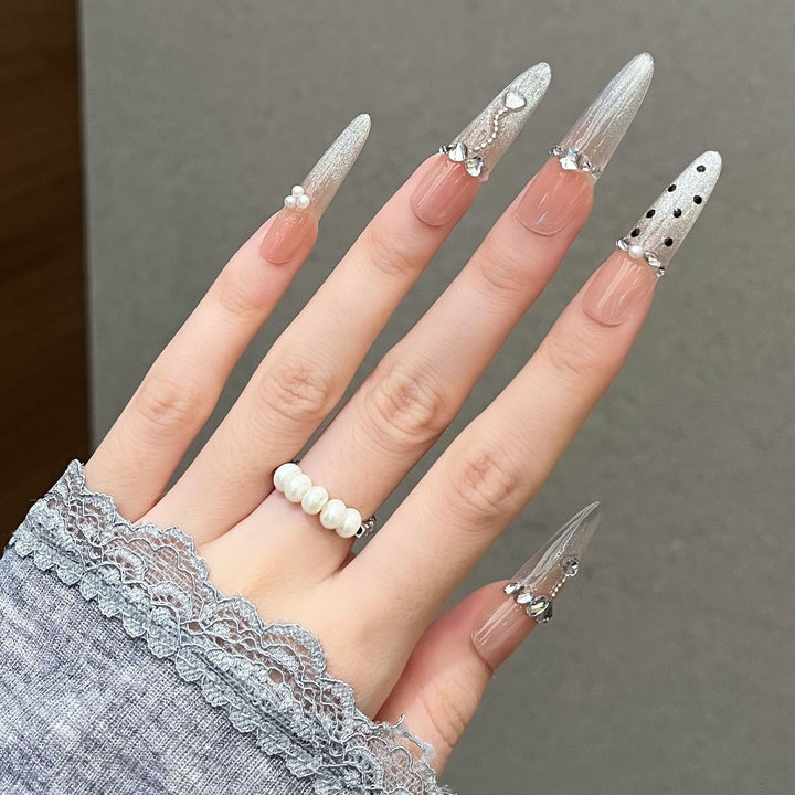 Elegant 3D Floral Press-On Nail Extensions Bowlift