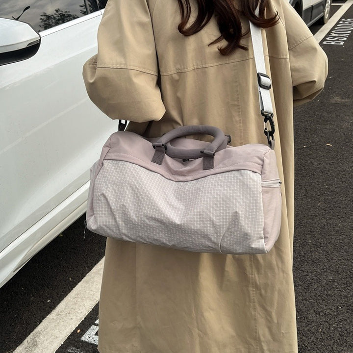Travel bag with removable shoulder strap Bowlift