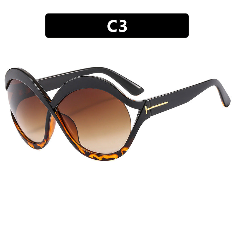 Women's extravagant Cat-Eye sunglasses with curved frame Bowlift
