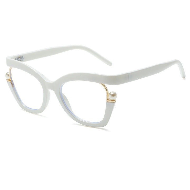 Women’s Fashion Sunglasses with Subtle Pearl Details Bowlift