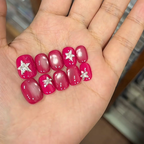 Glamorous Star-Accent Nail Tips Bowlift