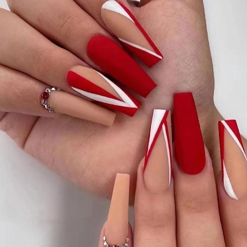 Artificial nails with matte finish and modern design elements Bowlift