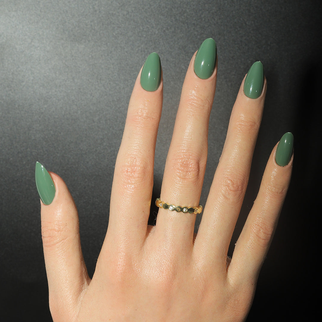 Elegant Almond-Shaped Press-On Nails Bowlift 1789085791