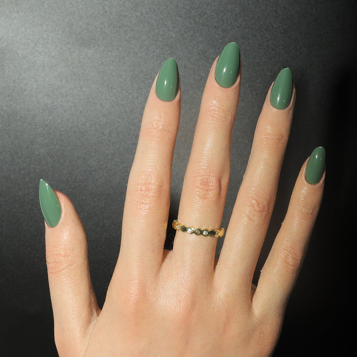 Elegant Almond-Shaped Press-On Nails Bowlift 1789085791