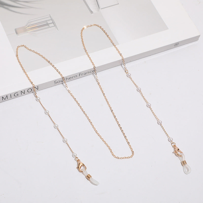 Star-Themed Eyewear Chain Bowlift