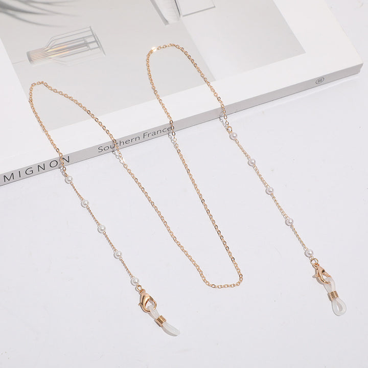 Star-Themed Eyewear Chain Bowlift