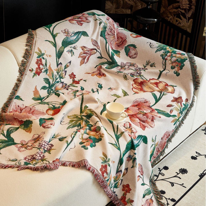 Floral Patterned Decorative Throw Blanket