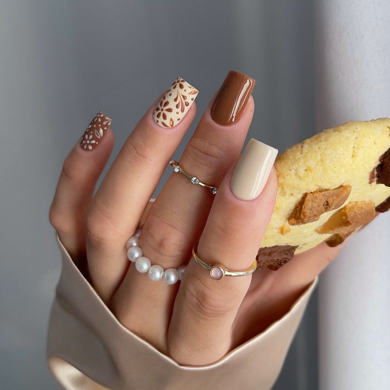 Glamorous Press-On Nail Set with Decorative Gemstone Accents Bowlift