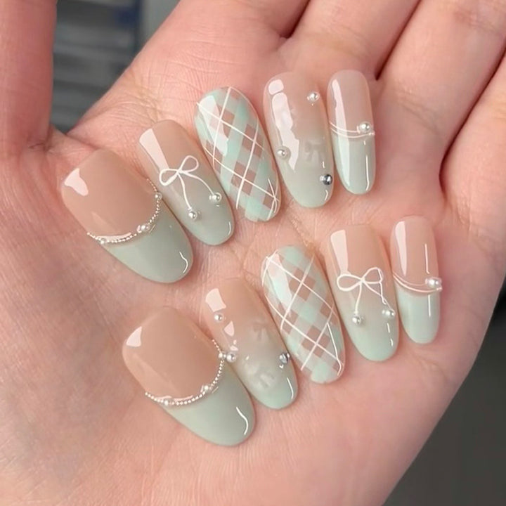 Modestly Chic Press-On Nails Bowlift