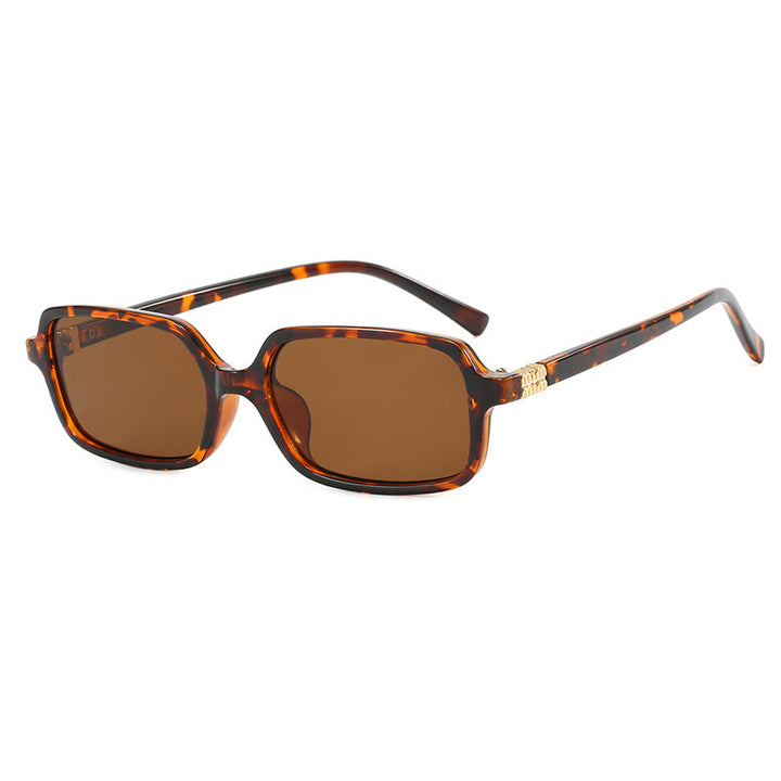 Women's stylish reading glasses in modern square design Bowlift